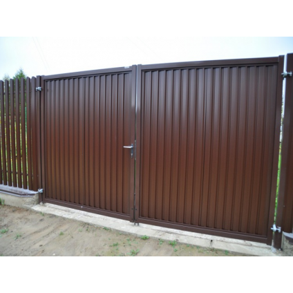 Распашные ворота с калиткой 3x2,2 м